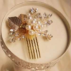 Ariana pearl hair accessory