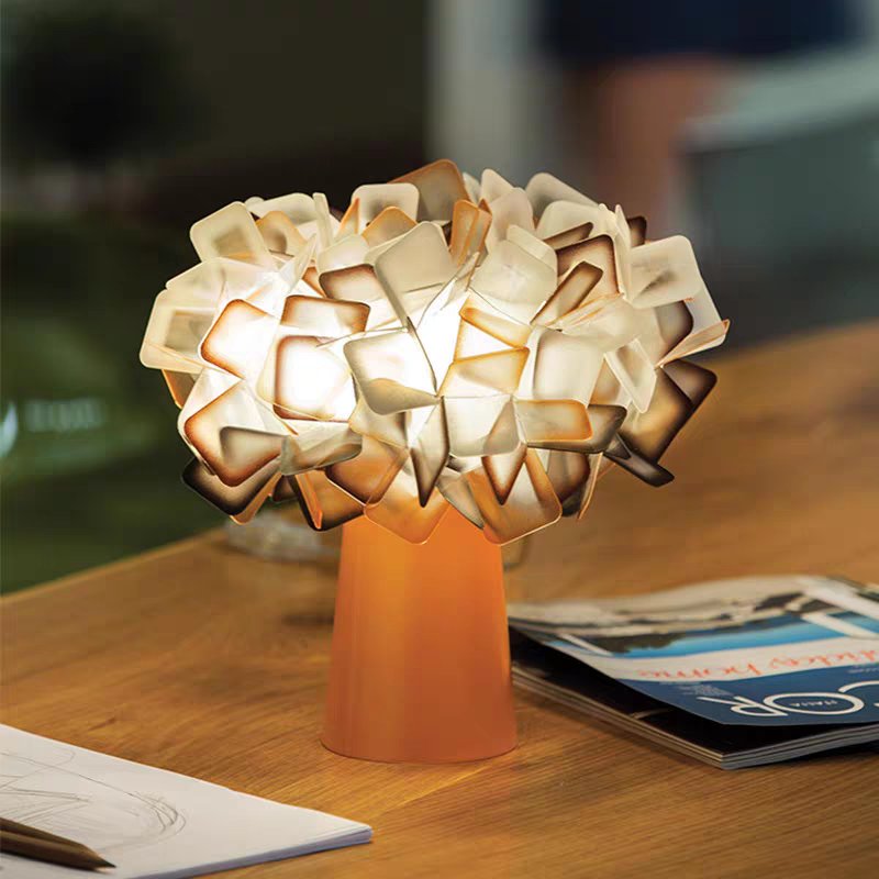 Les mini bouquets table lamp